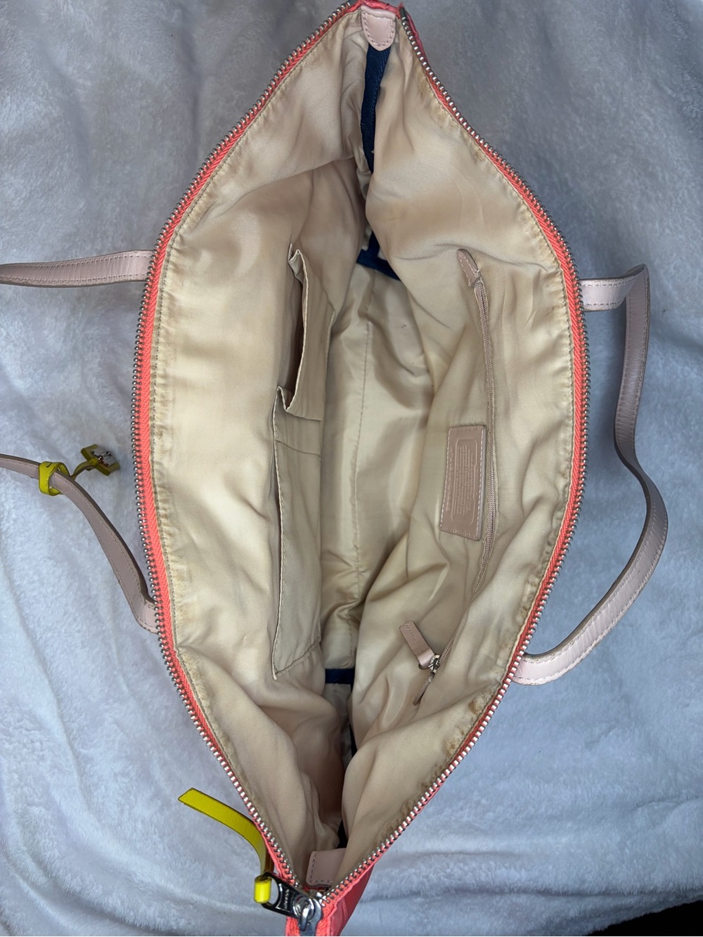 Coach Two-Tone Pink Coral Signature Tote with Beige Handles - Picture 3 of 3